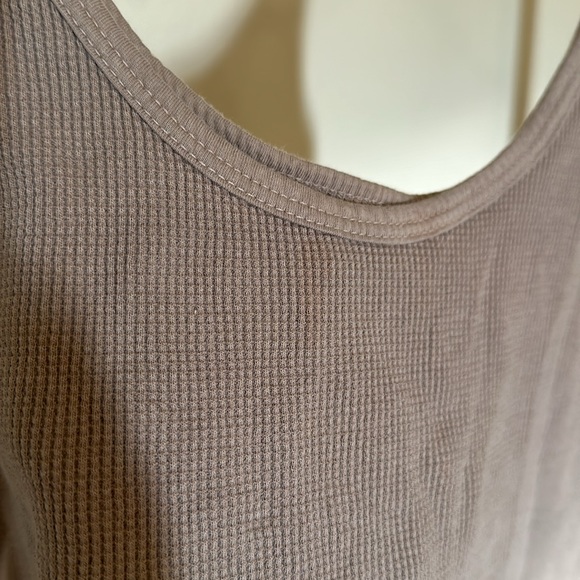 Set Active Tank - Small - Picture 5 of 10